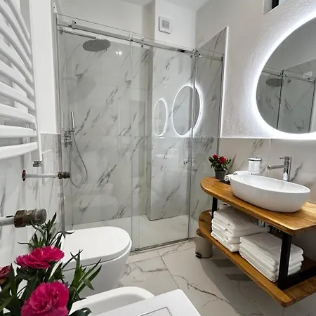 Dive Rive Luxury Apartment